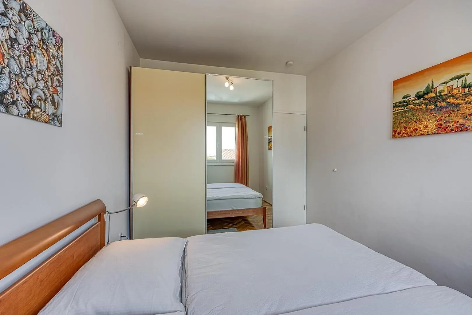Apartment Pavluk With Balcony بوريتش