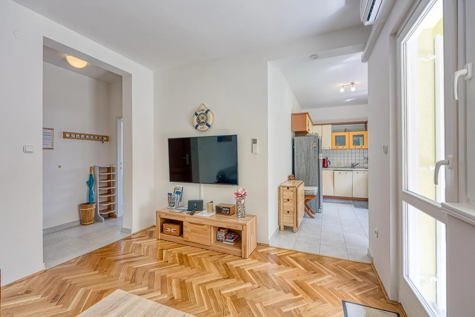 Apartment Pavluk With Balcony ポレッチ 0*,
